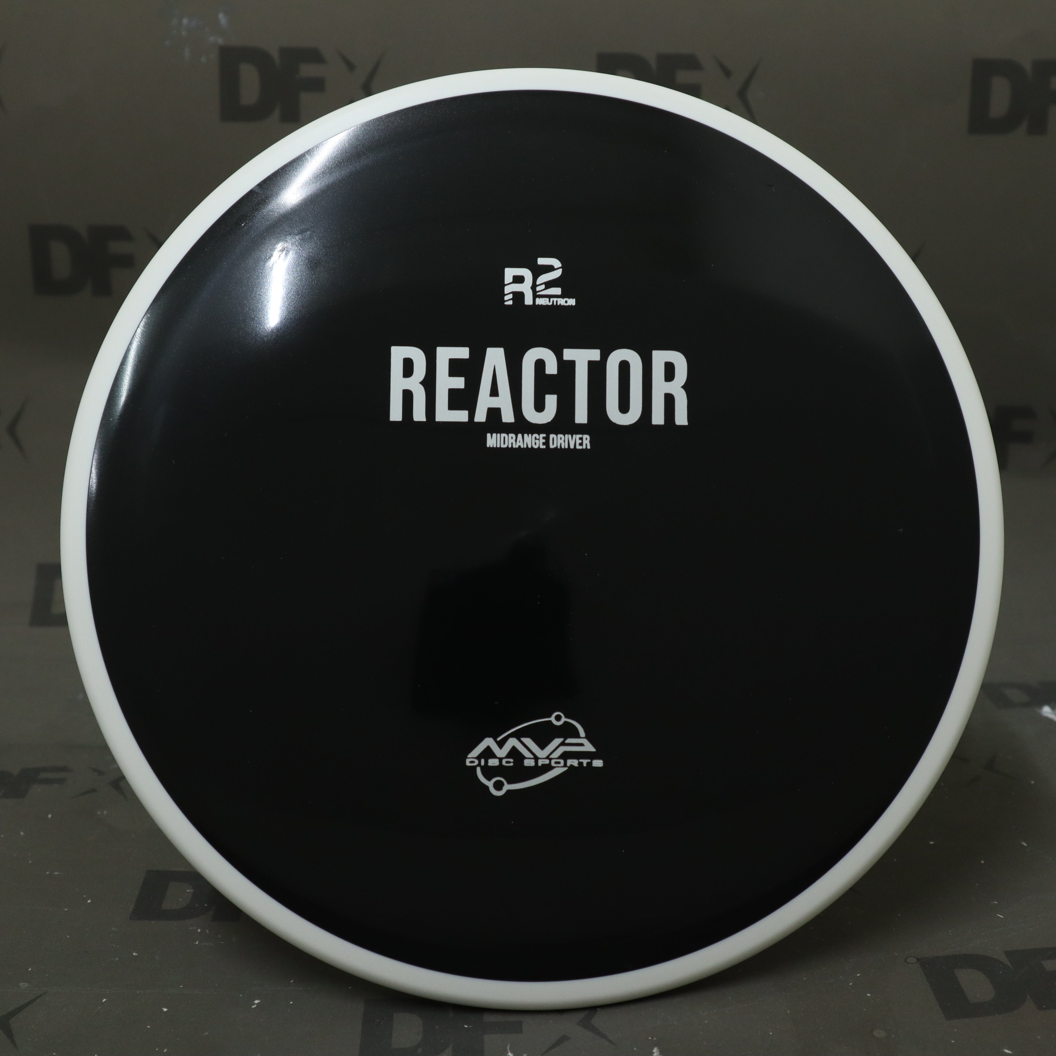 MVP R2 Neutron Reactor