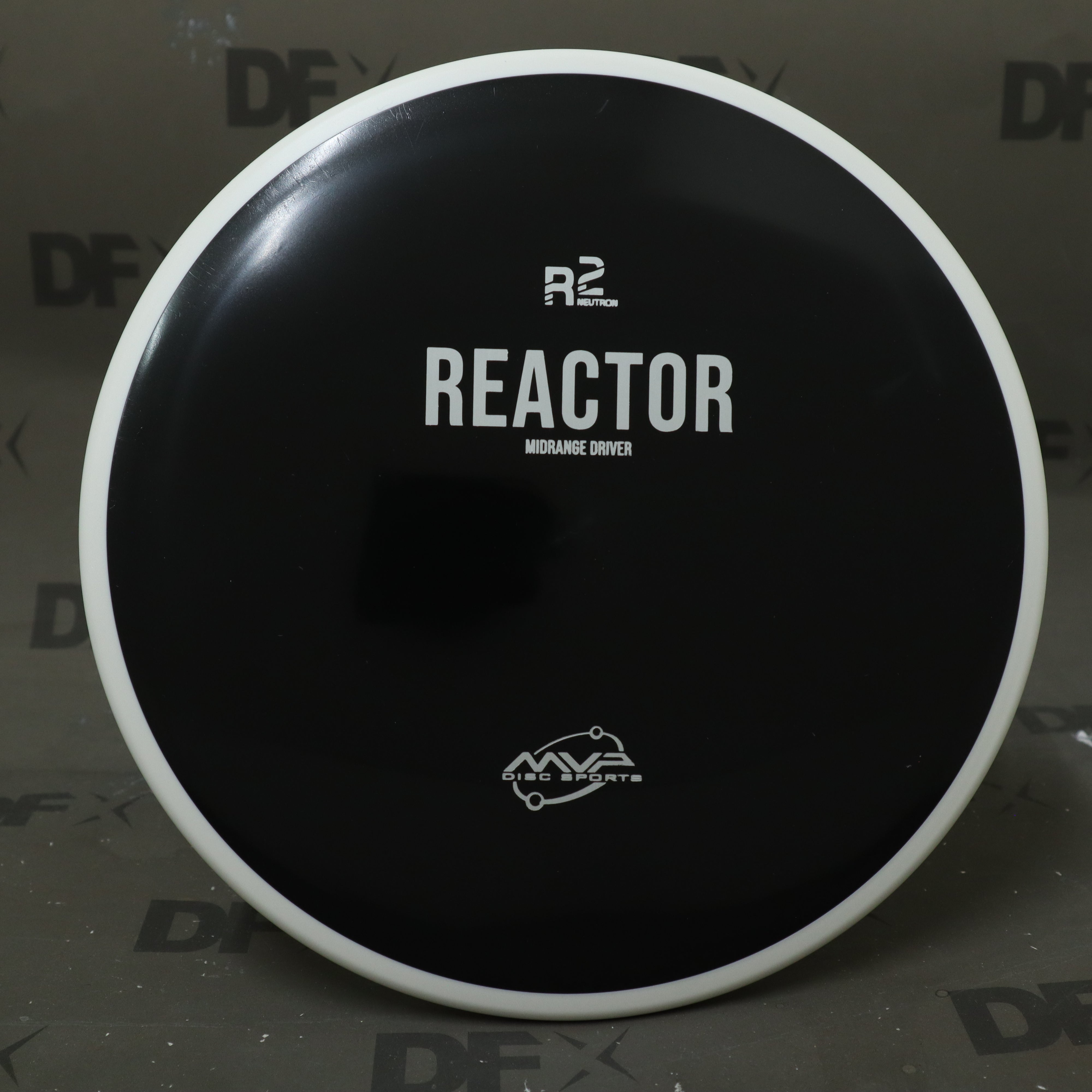 MVP R2 Neutron Reactor