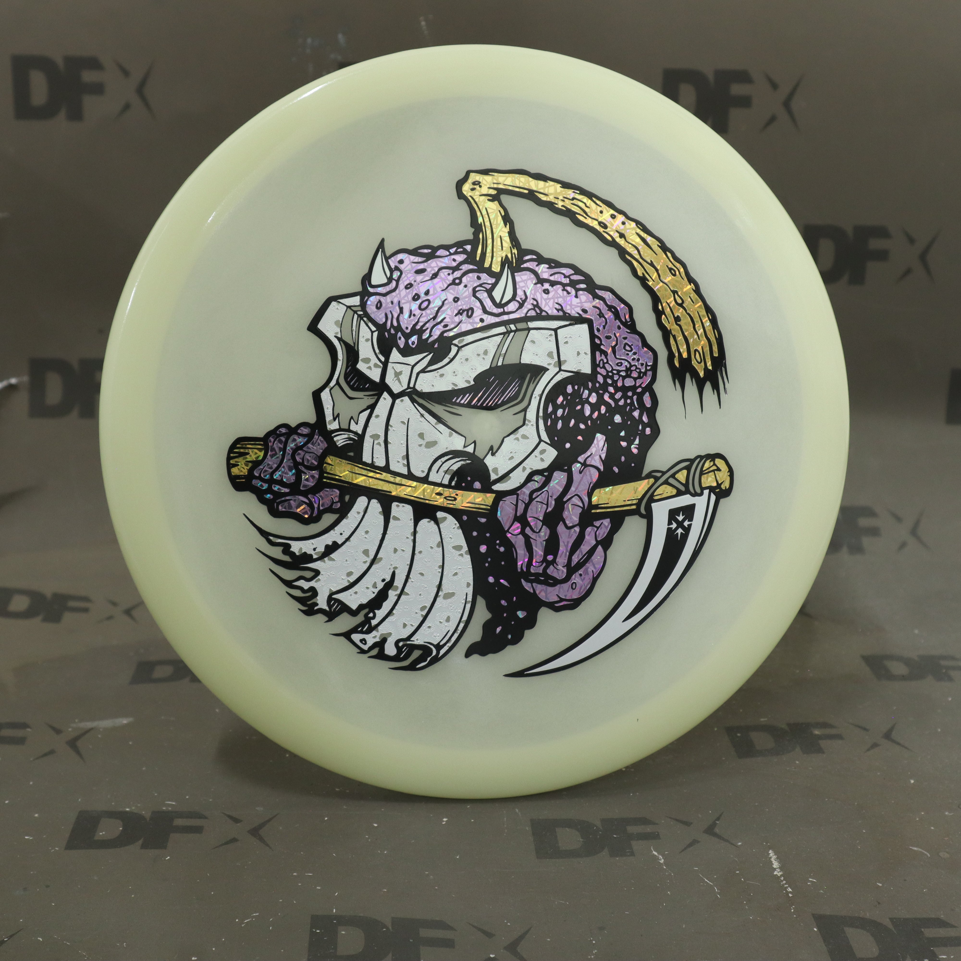 Mint Soft Nocturnal Mustang - Reap What You Throw