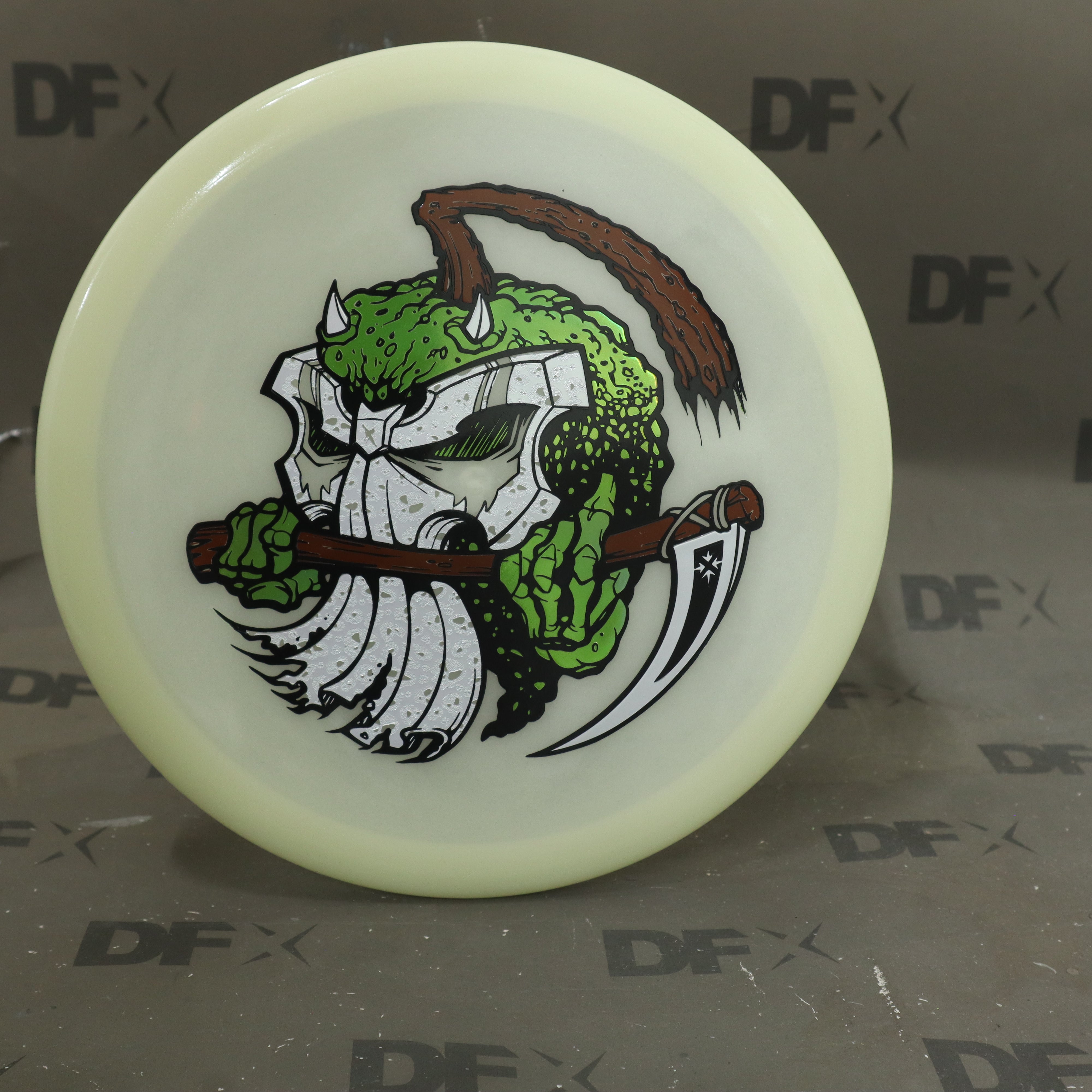 Mint Soft Nocturnal Mustang - Reap What You Throw